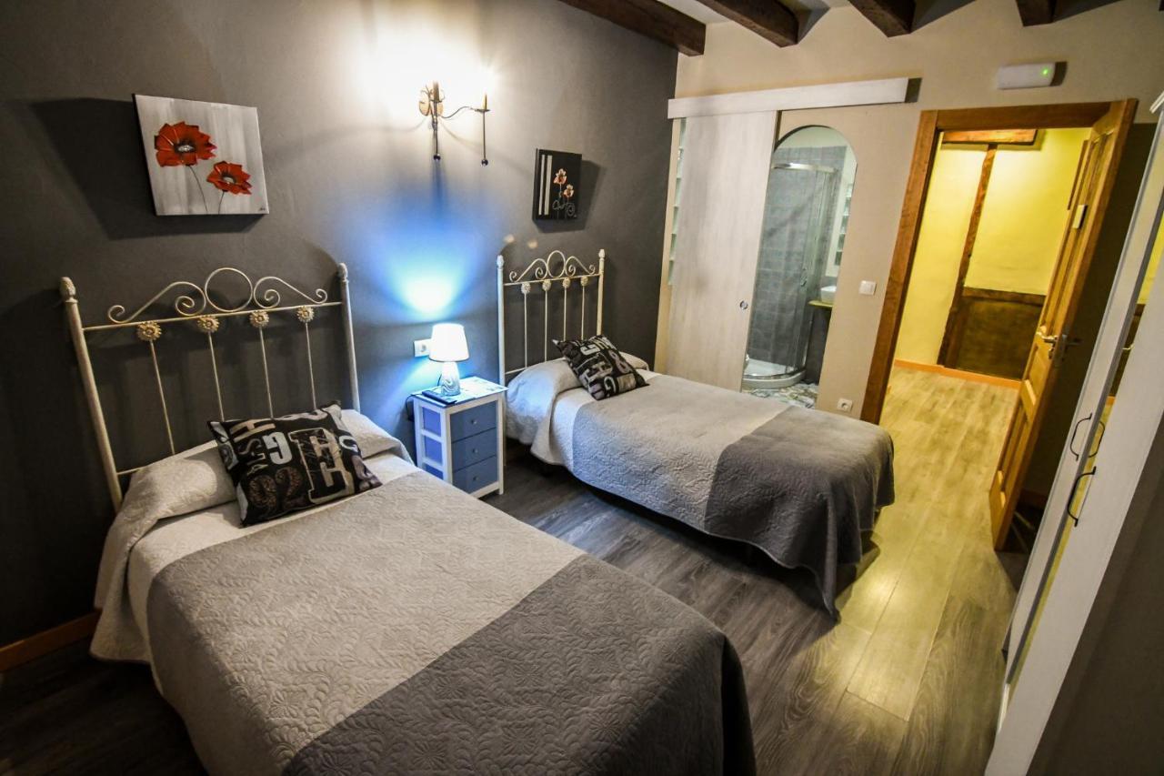Acienleguas Hostel กาสโตรเฮริซ ภายนอก รูปภาพ