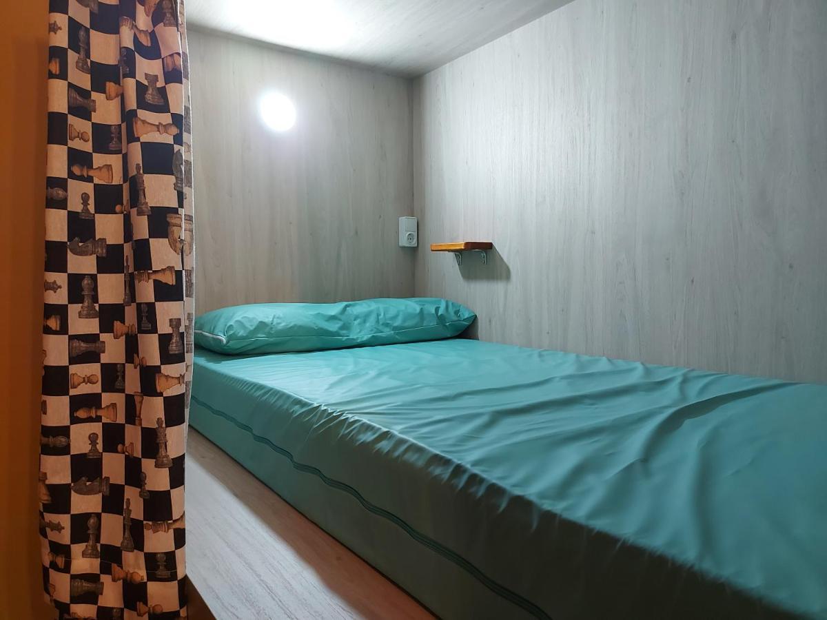 Acienleguas Hostel กาสโตรเฮริซ ภายนอก รูปภาพ