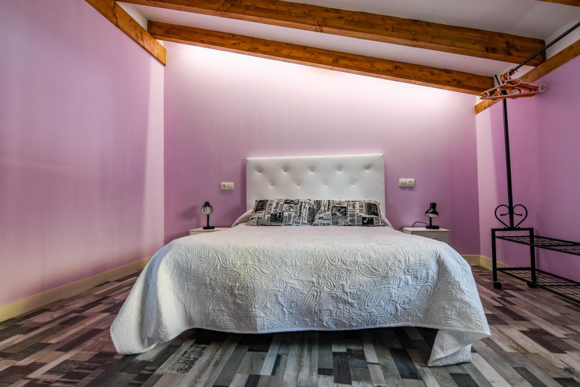 Acienleguas Hostel กาสโตรเฮริซ ภายนอก รูปภาพ