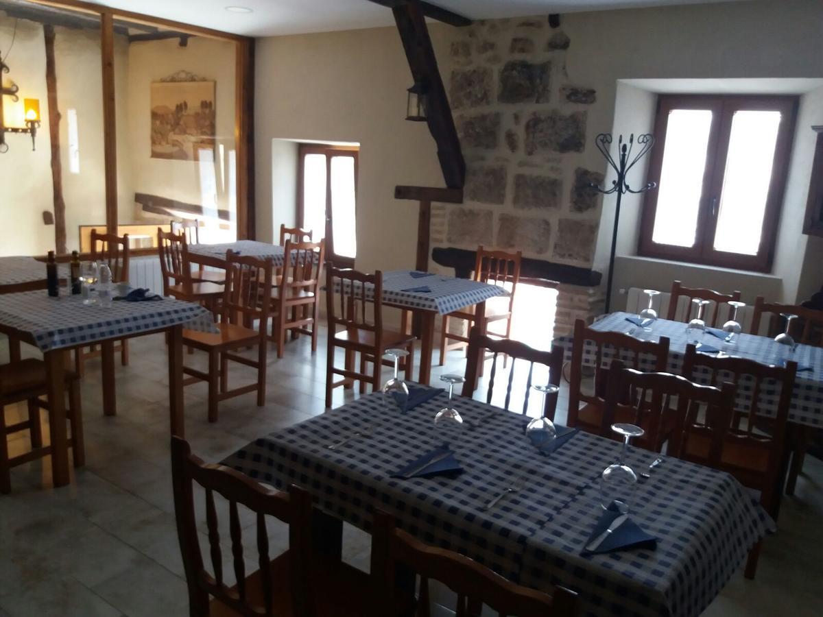 Acienleguas Hostel กาสโตรเฮริซ ภายนอก รูปภาพ